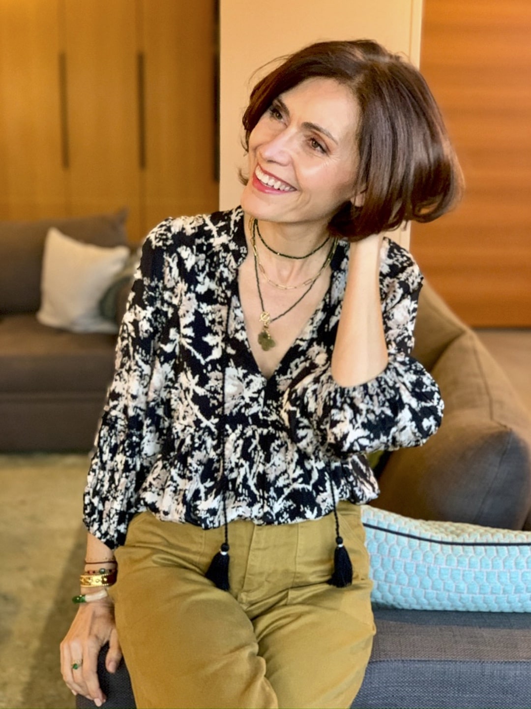 A 40 ans, Sarah à gagné en confiance, et osé un style plus rock et personnel avec Chloé Crépin