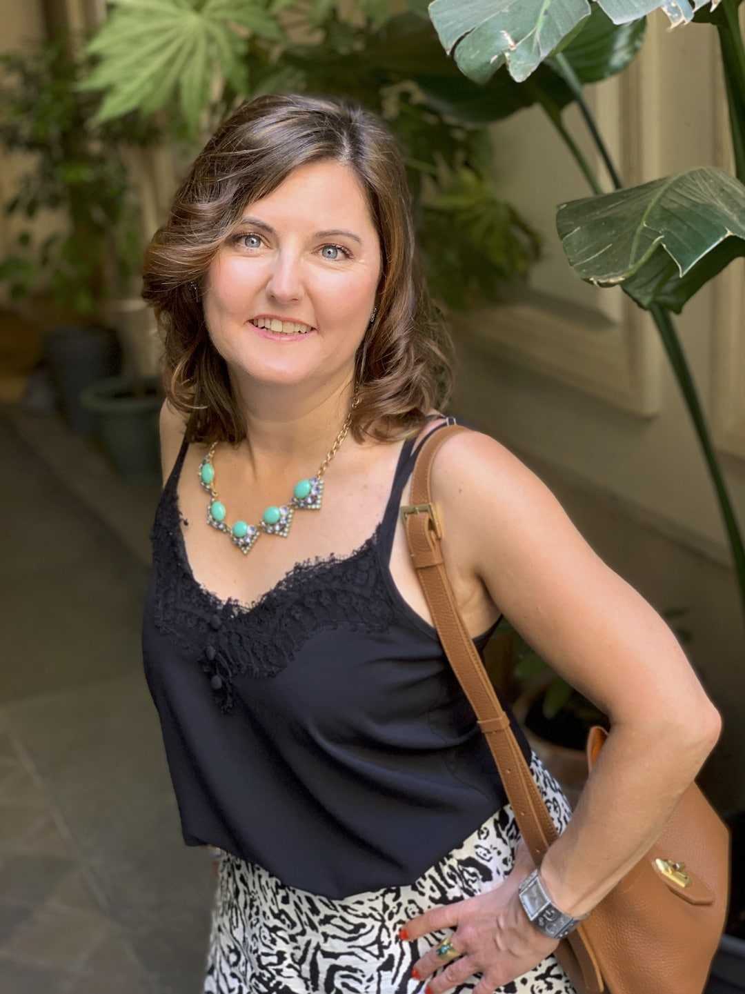 A 40 ans, Sarah à gagné en confiance, et osé un style plus rock et personnel avec Chloé Crépin